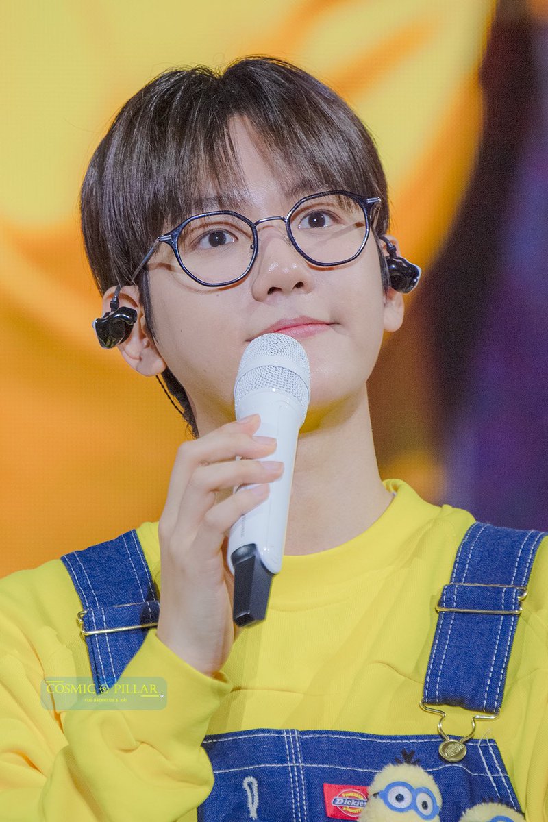 CosmicPillar's tweet photo. 💙20240127 2PM Gwangju💛
#백현 #BAEKHYUN
 #과자파티 #SNACK_PARTY https://t.co/Qoh55cNXnB
