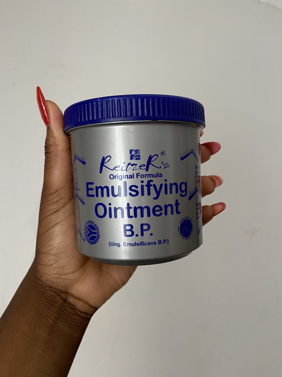 Boity_tshivhase's tweet image. Guys what can one use for Eczema? My little one has hectic eczema and both these don’t work 🥲💔