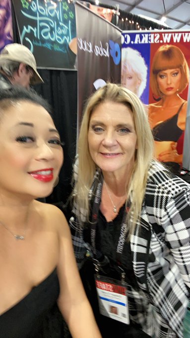 My friends the legends @ChristyCanyon11 and @BlameItOnGinger https://t.co/9X3rw2MsUJ<a class="tags" href="/tag/christycanyon11">@christycanyon11</a><a class="tags" href="/tag/blameitonginger">@blameitonginger</a>