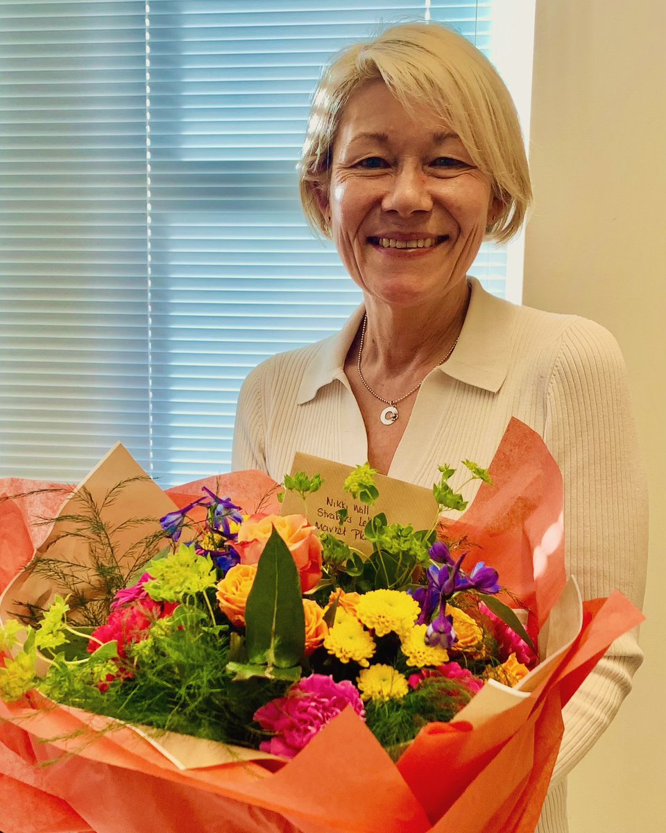 💐 Nothing like a bunch of flowers to brighten up a January day!

Nicky, a Property Manager from our Lettings team, received this beautiful bunch from a happy landlord this week. Great job Nicky! 💐

#happyclient #lettingsagent #wiltshireproperty