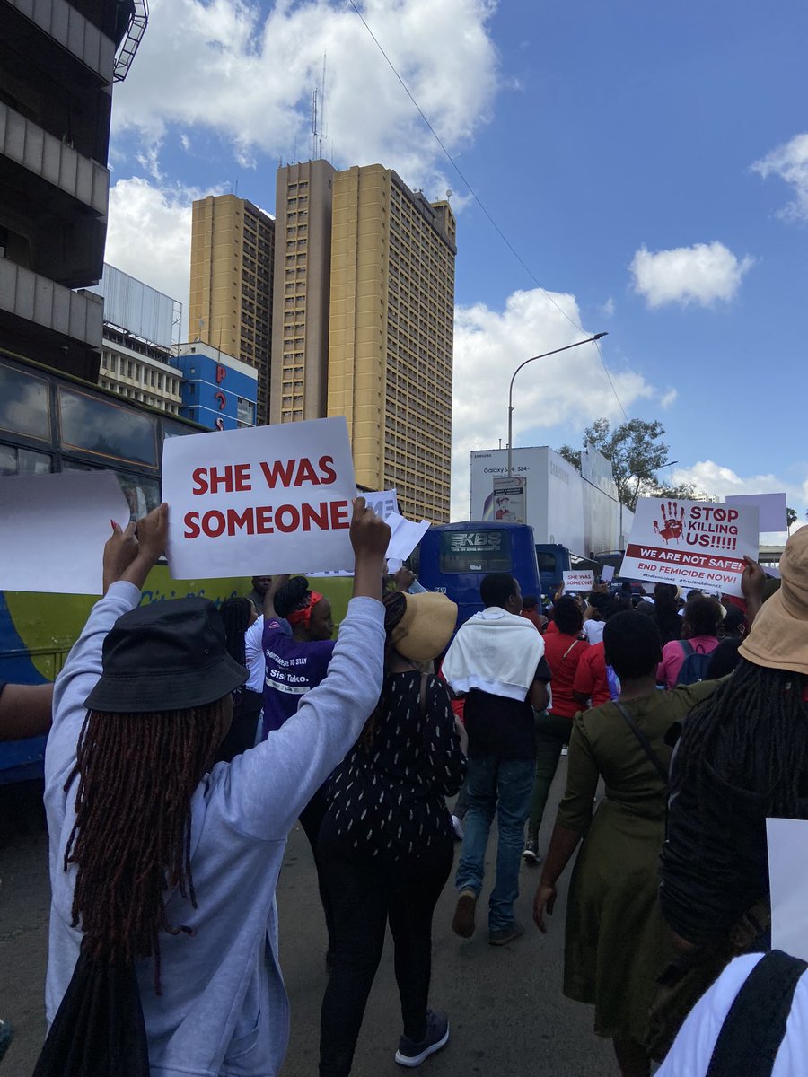 Women should feel safe both in online and offline spaces. 

So proud of everyone who came out to demand a safe & just society for women. 

She was someone. 

#EndFemicideKE #TotalShutDownKE #StopKillingUs
