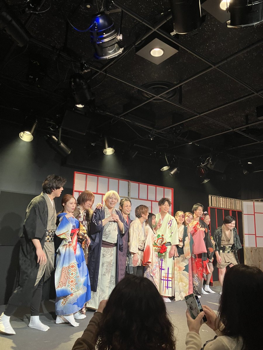 SakuraMaco3929's tweet photo. office Knight 花魁道継続中を観に
初めて扇町ミュージアムキューブに
行って来ました🙋♀️
江戸吉原の遊郭を舞台にした
見応えのあるお芝居で
めっちゃ引き込まれます。
バッチリ演劇パワーを頂きました💪⤴️✨
明日千秋楽、おすすめします👍
#花魁ナイト #officeknight #扇町ミュージアムキューブ https://t.co/5NSyHMmvzF