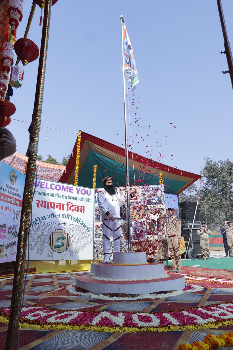 DSSNewsUpdates's tweet image. Check here the glimpses of 23rd Foundation day of Shah Satnam Ji Green ‘S’ Welfare Force Wing!#FoundationDay #23rdAnniversary #RamRahim #SportsMeet