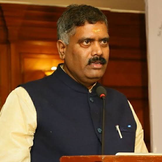 तमिलनाडु एवं लक्ष्यदीप प्रदेश के चुनाव प्रभारी बनने पर आदरणीय <a href="/MenonArvindBJP/">Dr. Arvind Menon</a> जी को बधाई एवं शुभकामनाए!