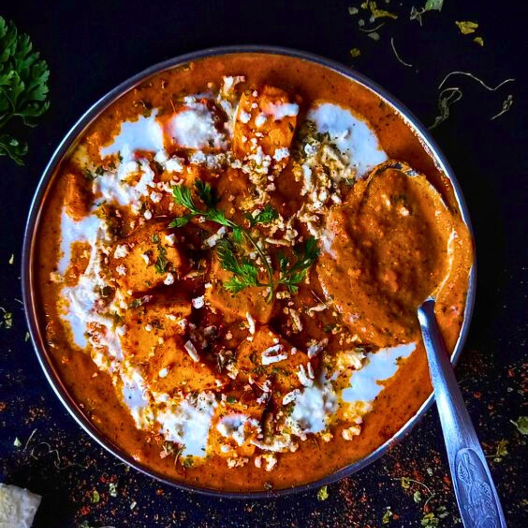 Indulging in the rich flavors of Paneer Makhni at Anjushree Hotel. A symphony of spices and creamy goodness! 🧀🌶️

#AnjushreeHotel #PaneerMakhniDelight #FoodieAdventure #CulinaryExperience #GourmetDelights #FoodHeaven #FlavorfulJourney #DeliciousDestinations