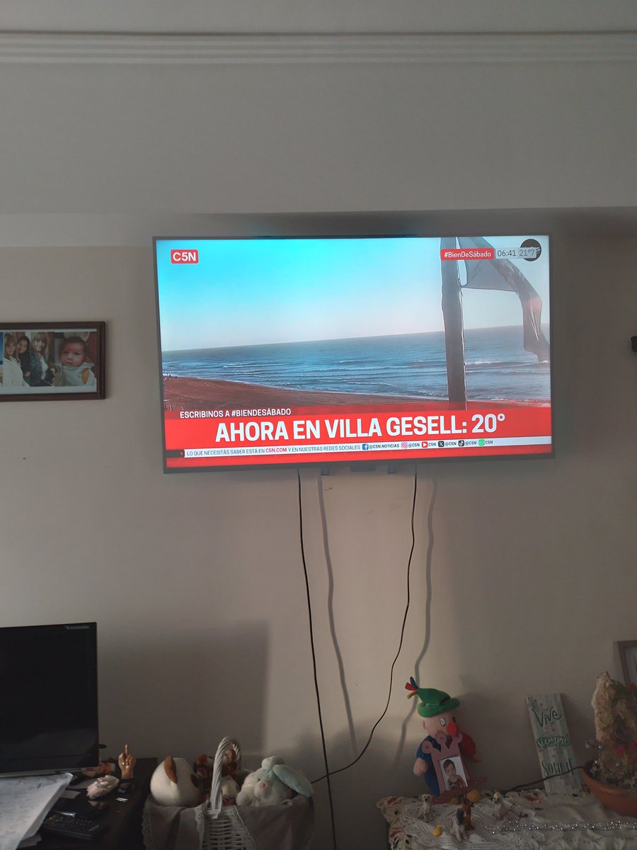 SandraValenti7's tweet photo. #BienDeSabado @majitosarasola @salonia_adrian  Buen Sábado para todos y si es hermosa nuestra Argentina.siempre con el.  Y este año nos quedamos en casa.. acompañados por uds .🫶🫶 https://t.co/i6uaVQrLv3