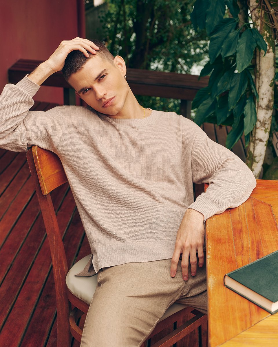 Made from the finest cotton to be effortlessly lightweight and soft, discover our brand new knit: Sancho. Perfect for changeable weather.

frescobolcarioca.com