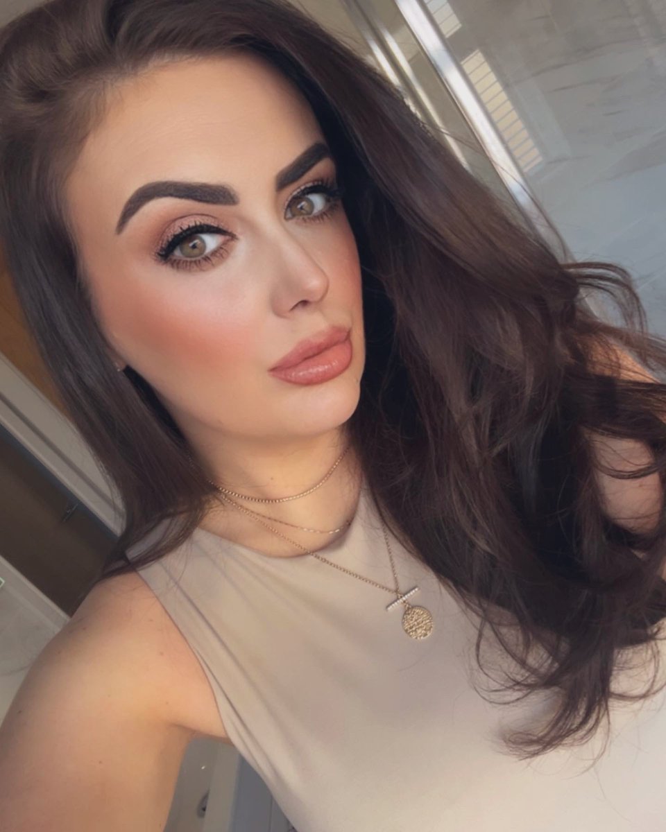 haydevv's tweet photo. ✌🏻🖤 https://t.co/OgvGVA8k8j