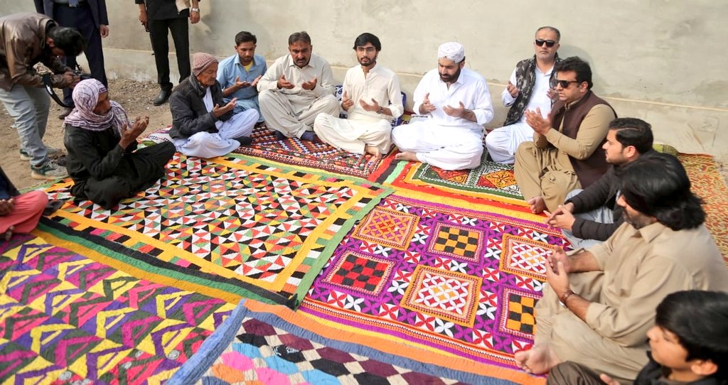 SajjadDetho3's tweet photo. Today Young Pakistan Peoples Party Leader @rawalsharjeel Sb Offered Condolence at Village #HajiKhudaBuxKhaskheli #UC85 #Sehnwar #PS61
@sharjeelinam
@rawalsharjeel
@PPPDigital_
@MediaCellPPP
@MaleehaManzoor
@KaleriAshraf https://t.co/pfyx6kaj8f