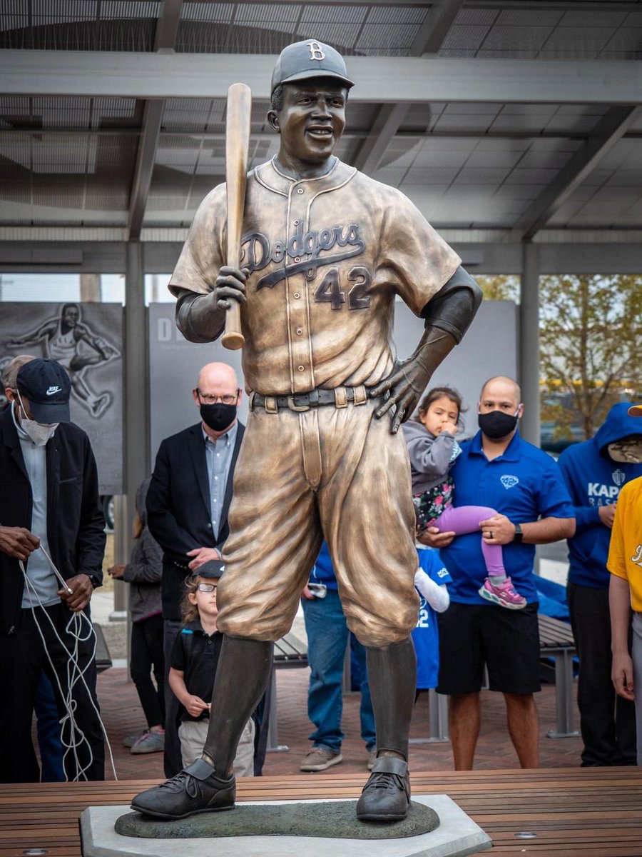 boblutz's tweet image. Our @League42ICT Jackie Robinson statue at McAdams Park has been stolen. Someone cut it just above Jackie's shoes and hauled it off in a truck. Our organization is devastated. So am I. @JeffPassan @Ken_Rosenthal @jonmorosi @heyman @MLBNetwork @Dodgers @Royals