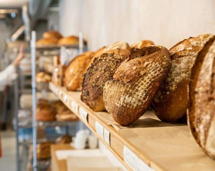 SimonVenturini's tweet photo. Tre pani de Il @GamberoRosso per #Grigoris!
Le sue due "creature" più giovani, The Bakery, a #Mestre, e La Bakery, a #Zelarino, sono state inserite nella nuova edizione della guida Pane & Panettieri.
Passione e talento possono far raggiungere grandi risultati.
Complimenti! https://t.co/fWGY7JO7J6