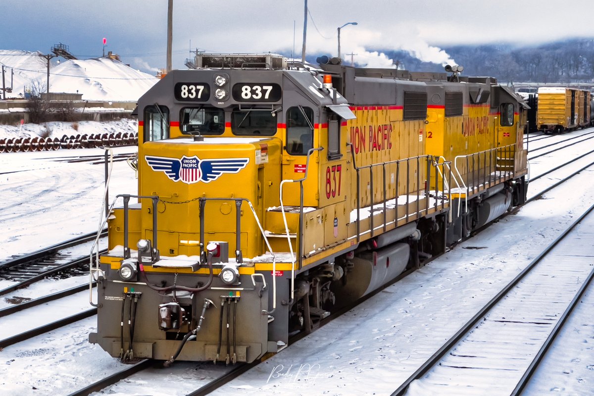 UP 837: EMD GP30
Union Pacific Railroad: #unionpacificrailroad #uppr #railfannation #locomotive #railroad #trains #railphotography #railpictures
