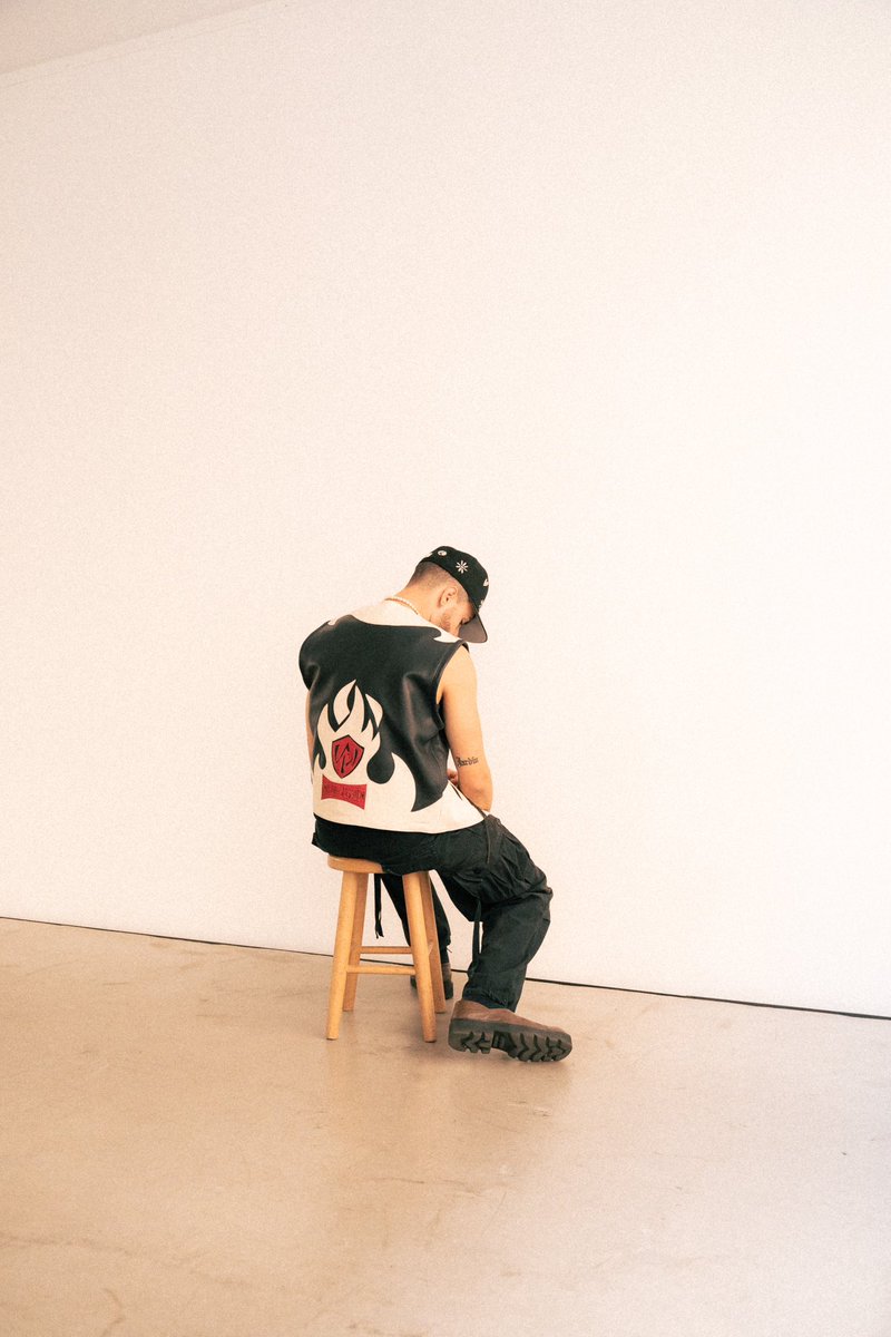 SirisVisual's tweet photo. Favourite frames 
Joker Yudat Au studiomaceparis 

#portraitphotography #paris #studiophotography https://t.co/fp95aQtqFt