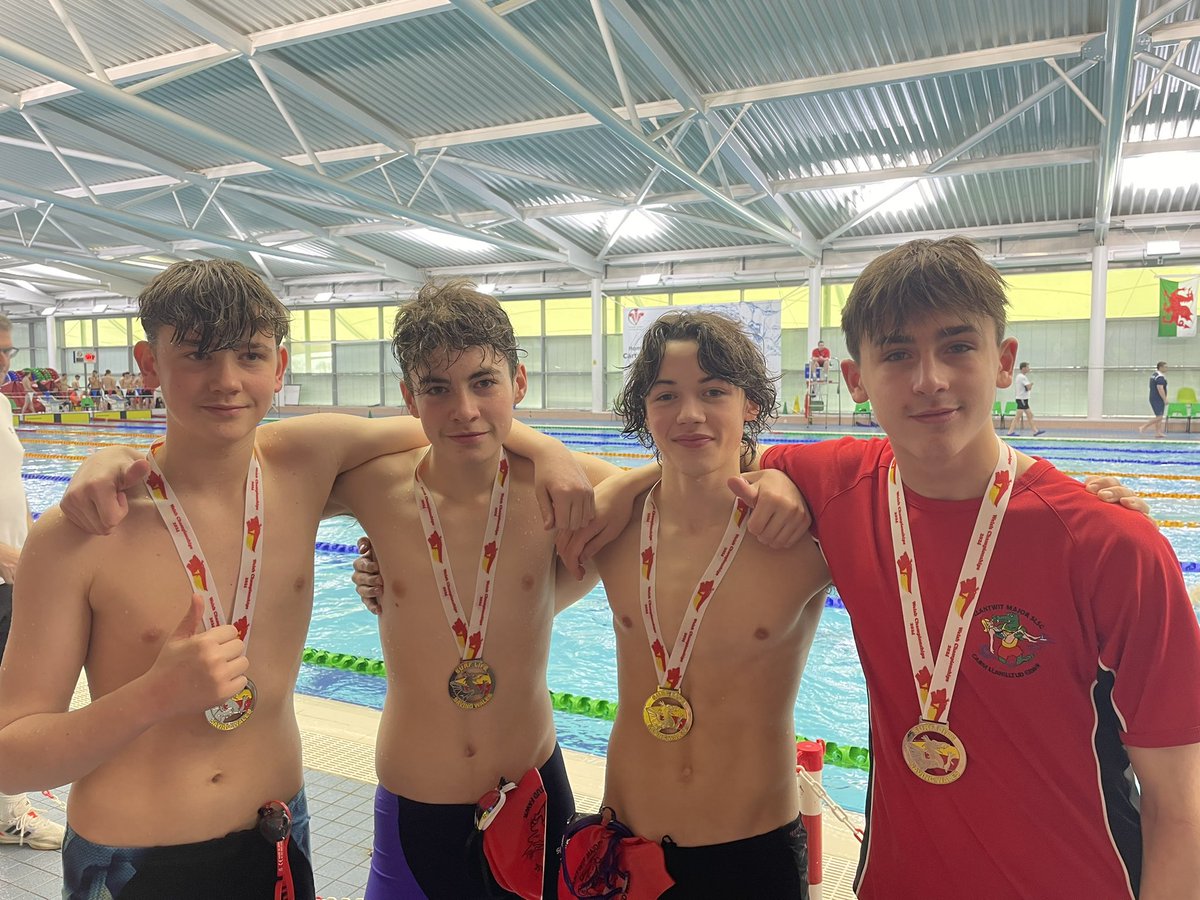 LMSLSC (@llantwitslsc) on Twitter photo Silver!! U15 manikin relay. #stillwaters #teamllantwit #2ndinwales <a href="/AddGorffYGBM/">Add Gorff YGBM</a> <a href="/LlantwitPE/">LlantwitPE</a> <a href="/WhitmoreHighPE/">Whitmore High PE</a> <a href="/PEatCardiffHigh/">CHS PE Department 🔴⚫️</a> Silver!! U15 manikin relay. #stillwaters #teamllantwit #2ndinwales <a href="/AddGorffYGBM/">Add Gorff YGBM</a> <a href="/LlantwitPE/">LlantwitPE</a> <a href="/WhitmoreHighPE/">Whitmore High PE</a> <a href="/PEatCardiffHigh/">CHS PE Department 🔴⚫️</a>
