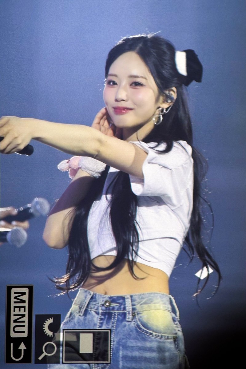 your_wave_'s tweet photo. 240127

무대에 있을 때 가장 아름다운 여자😭🎤

#프로미스나인 #박지원 
#fromis_9 #JIWON https://t.co/bfvvhKBUeK