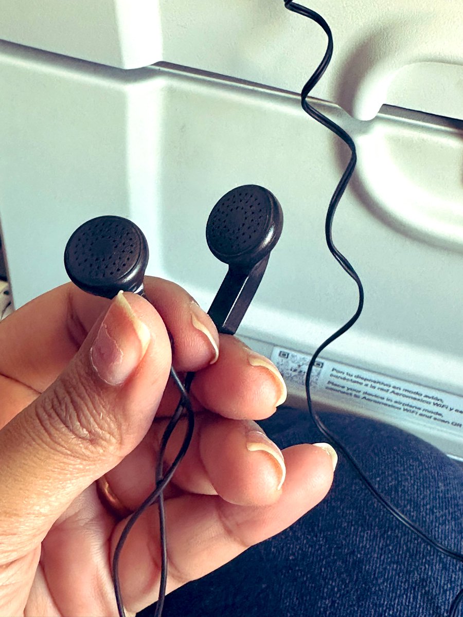 lakshmi 👩🏻‍💻☕️ tweet media