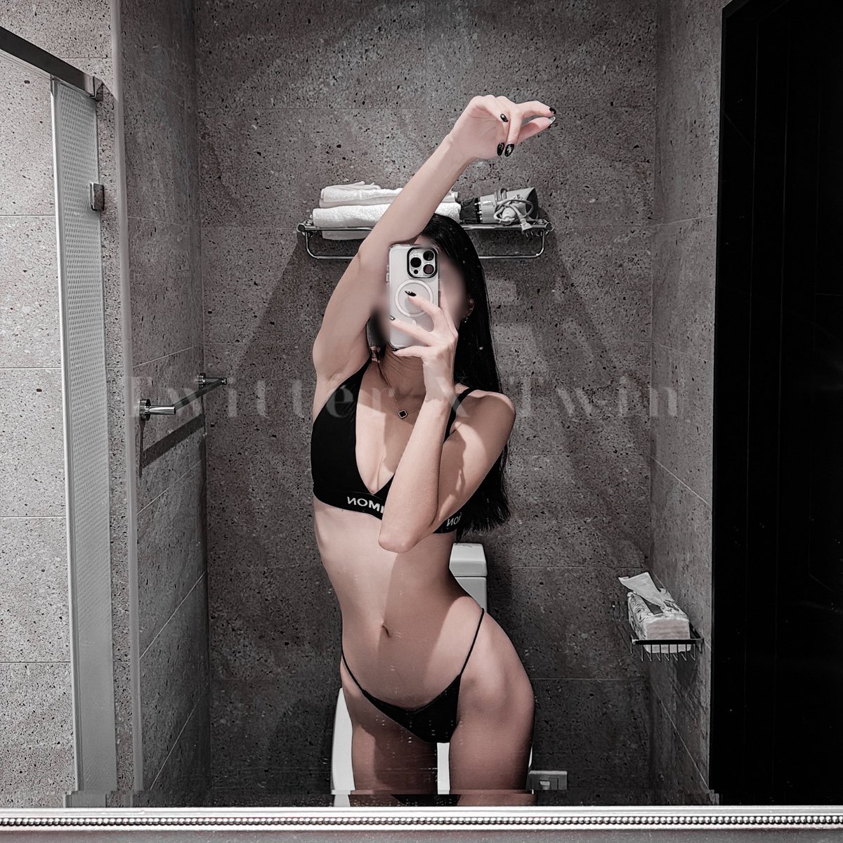 沒道理入圈之後我胖10公斤
吃都吃一樣然後Twin越來越瘦…
#徵人帶我們一起健身