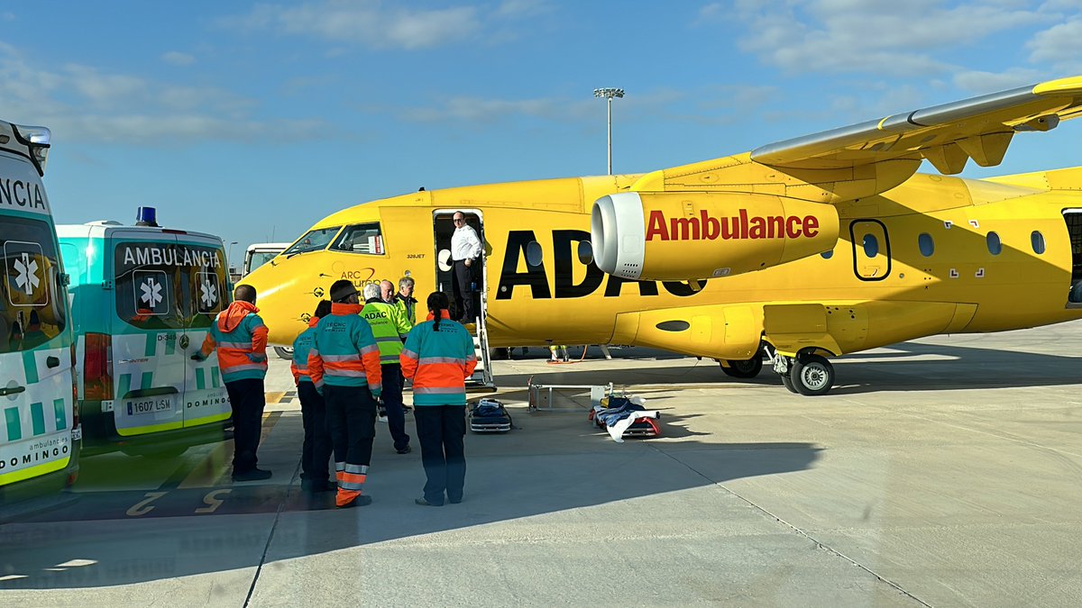 pabloplanells's tweet photo. @DaniTSpotter 😷🚑🚨 https://t.co/J8KFokTeFR