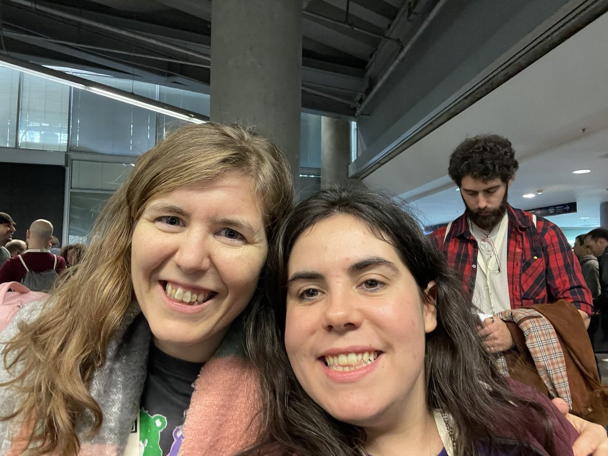 isabeliita90's tweet photo. Que guay desvirtualizar a mentoras de @Step4ward_ES en la #bilbostack https://t.co/PFTg9bXjcw