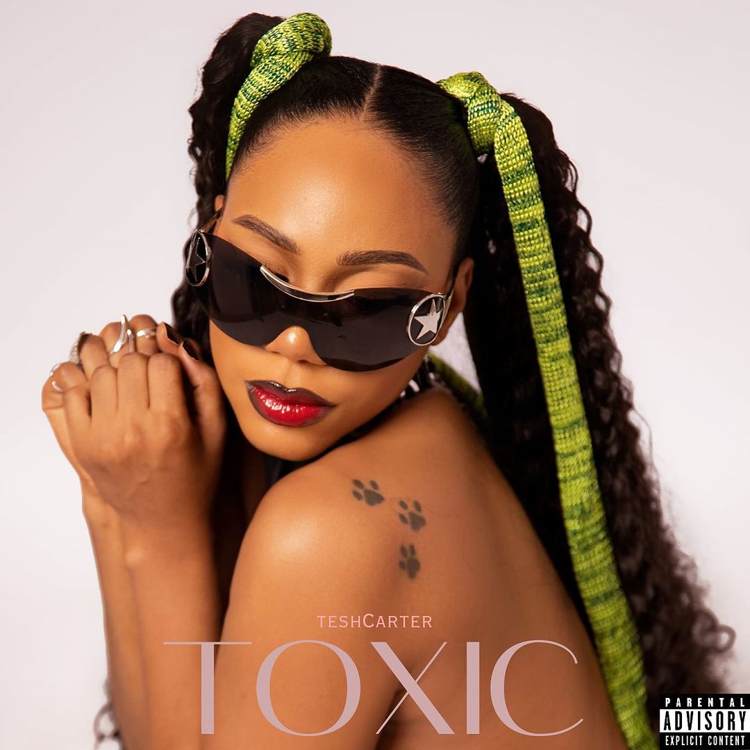 love1045fm's tweet photo. #NowPlaiyng📻📻Monster Remix by @TeshCarter 

Radio Host🎙🎙 @jay_dee_akaa 👑✨

#NowPlayingOnLoveFm
#SaturdayMorningShow
#AbujaTheCapitalCity🏙
#1045LoveFmAbuja📡 https://t.co/EkQE7Q4PFU