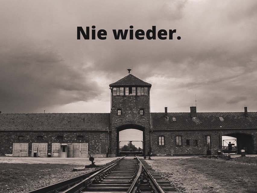 frey_carsten's tweet photo. #WeRemember #NieWieder https://t.co/1cnwdOJKyG