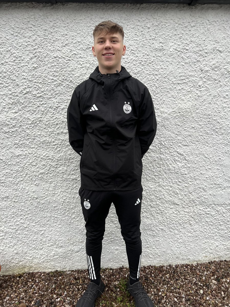 StephMiller1977's tweet photo. Keane has begun the next part of his journey in the football world.
He has started an internship with Aberdeen Youth Academy developing his skills on coaching, sports science, physiotherapy and analysis.
He delighted his first game today is against his little brother 😂 https://t.co/QXGDtsU2WZ