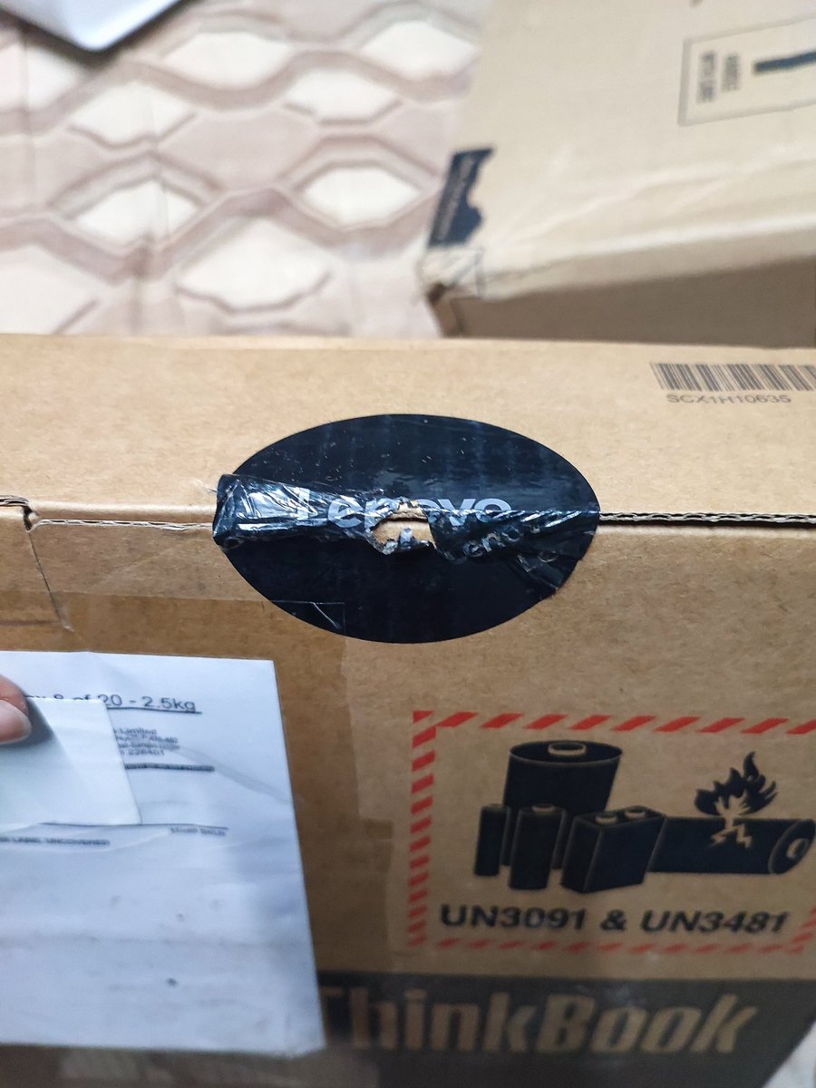 akhilse's tweet photo. 2/2
After an hour, the barely audible call blamed me. The supposedly new item had a tampered seal and damaged packaging. Trying to replace it, the app conveniently hid the option, directing to the return page. Prime members deserve better. https://t.co/RikKNPBRkh