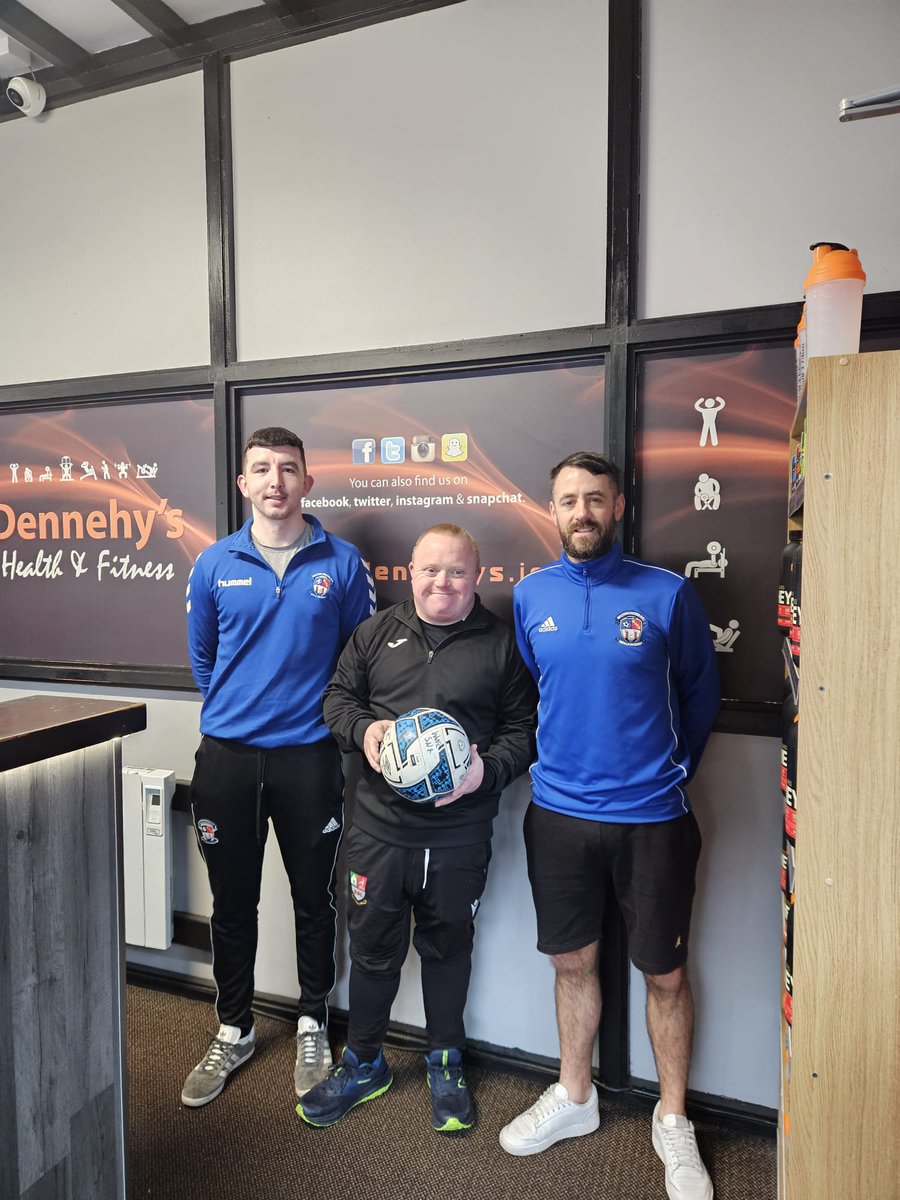 Wilton Utd would like to thank Dennehy health and fitness for sponsoring our Intermediate Cup game today v Wayside Celtic 2pm in Douglas Hall. Big thanks to Luke Dennehy and Stuart McCarthy pictured below with Brian Dorney and Ian Roche. @dennehyhandf