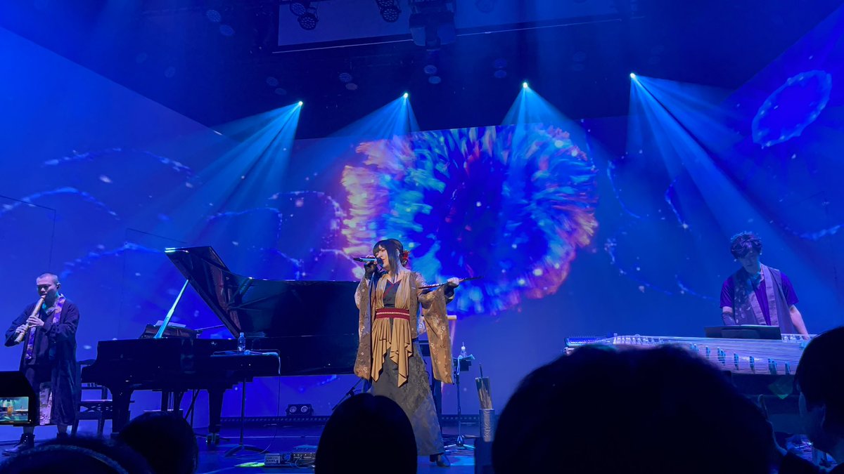 ysakae0626's tweet photo. 華風月楽しかったー🌸🍃🌙
#華風月 #華風月12周年 #hanafugetsu
#神永大輔 #鈴華ゆう子 #いぶくろ聖志 #干支ひとまわり https://t.co/q6pzvLlFbm