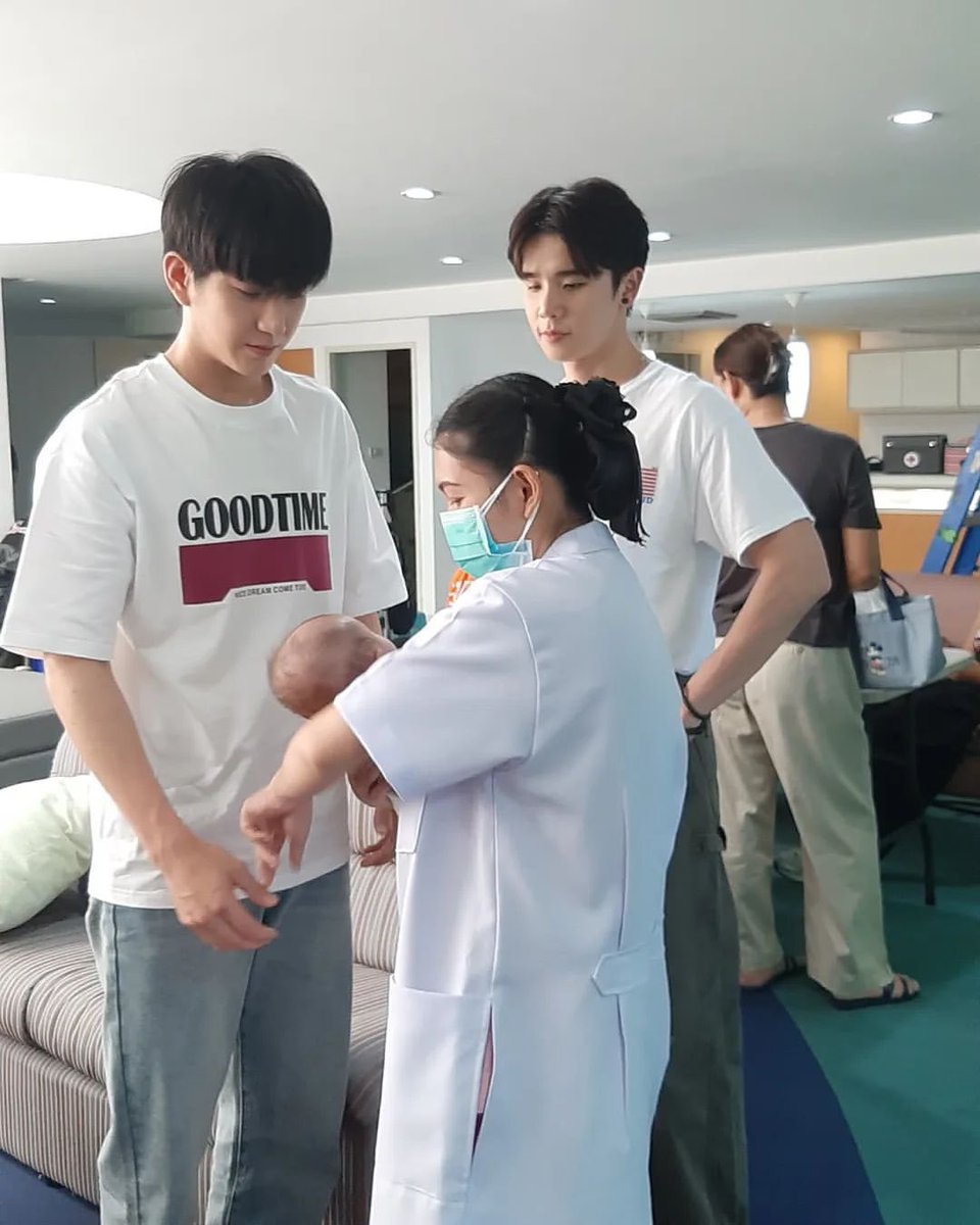 idaokiwatine's tweet photo. jimmysea series as parents when https://t.co/TMF3yXhYzD