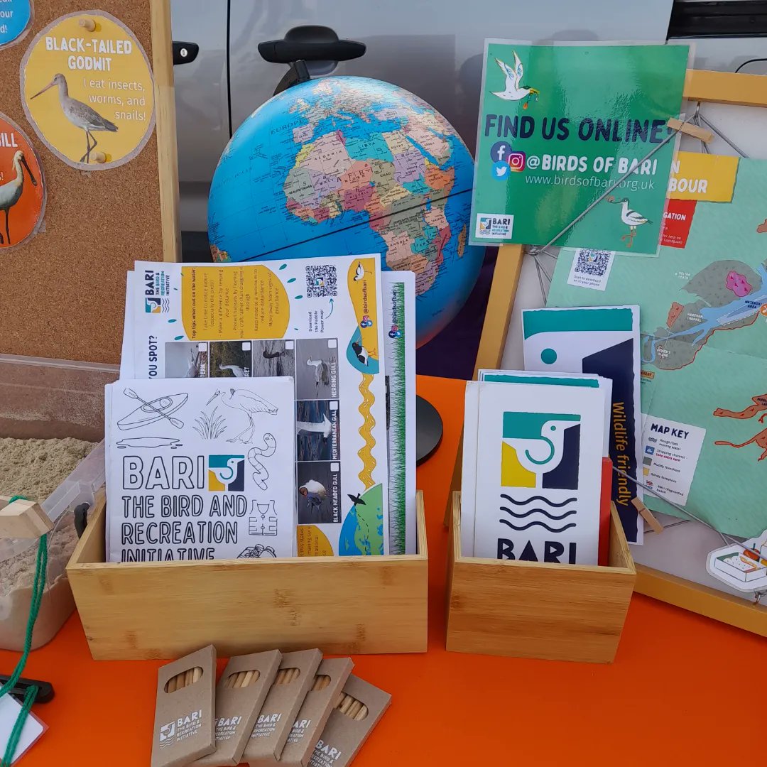 BirdsofBARI's tweet image. It's a sunny Studland kind of day 🌞😊 We'll be here until 3pm chatting about epic migrations and playing the Hungry Birds Buffet game 🪱🦀🦐 The Studland beach hut is full of loads of lovely bird photos and information so be sure to check it out!

#studland #migratorybirds