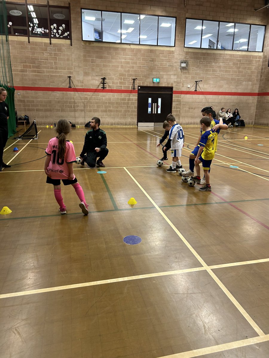 THA_Centre's tweet photo. Got children in the local Pudsey area wanting to get into football? ⚽️ 

Why not try out our football classes for ages 2-7 years at Pudsey Leisure Centre

Every Saturday 11-12 ⏱️

👉 https://t.co/bmx7AiXxbe https://t.co/cB9LyZJAWo