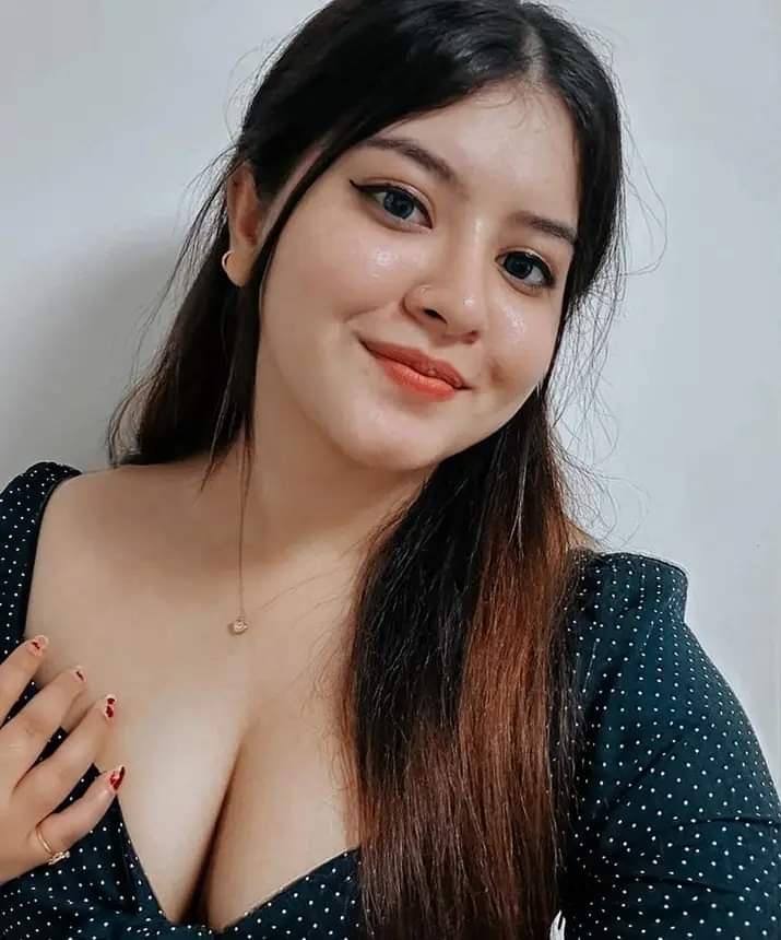 SareeBeuty's tweet photo. @blinkx666 @yoursframefully @ICONOCLASTIAE @DakshaOfficial @sareebeauty2 @sareebeauty @lusty69699 @Latha4U @FunboyTelugu @Kayadulohar @YF_Videos @Raelilblack https://t.co/QP3GPE0Z6u