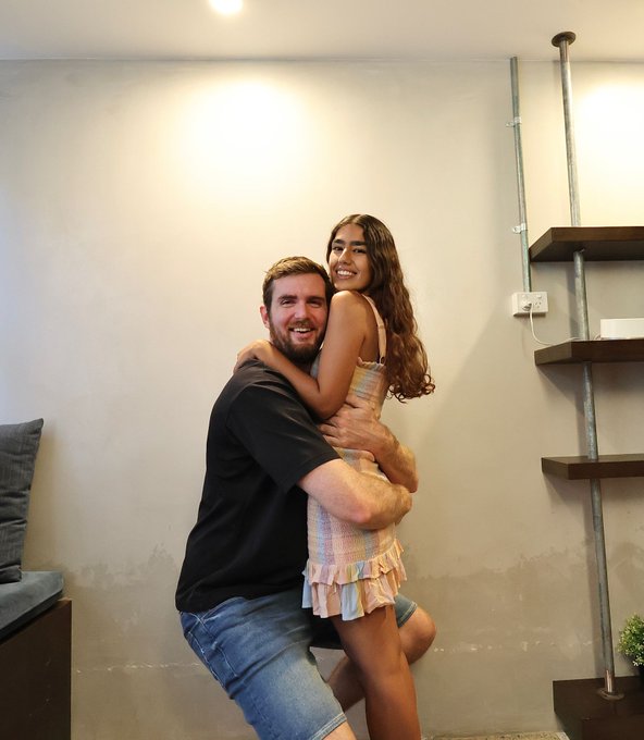 Watch Luna ☾'s leaked NSFW photo on TwXstars