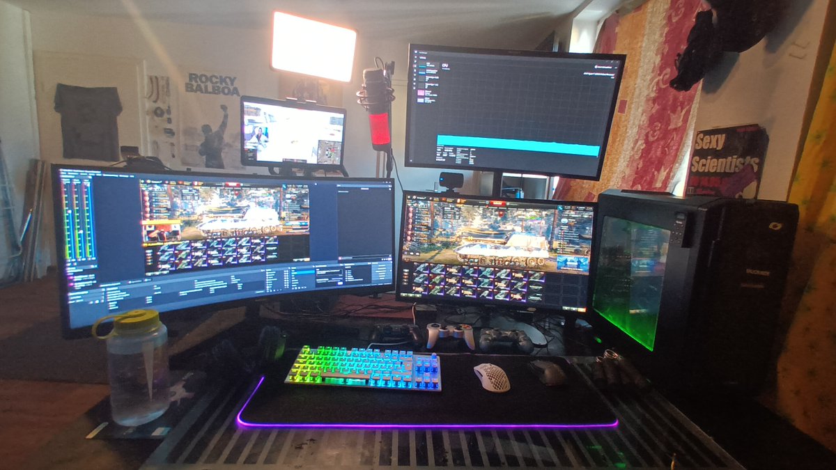 ze_graveyardz's tweet photo. Neues #streaming Setup steht - gleich mal testen - 

https://t.co/eolmlbBhvR

#streamer #gaming #pc https://t.co/twcuMThZFo