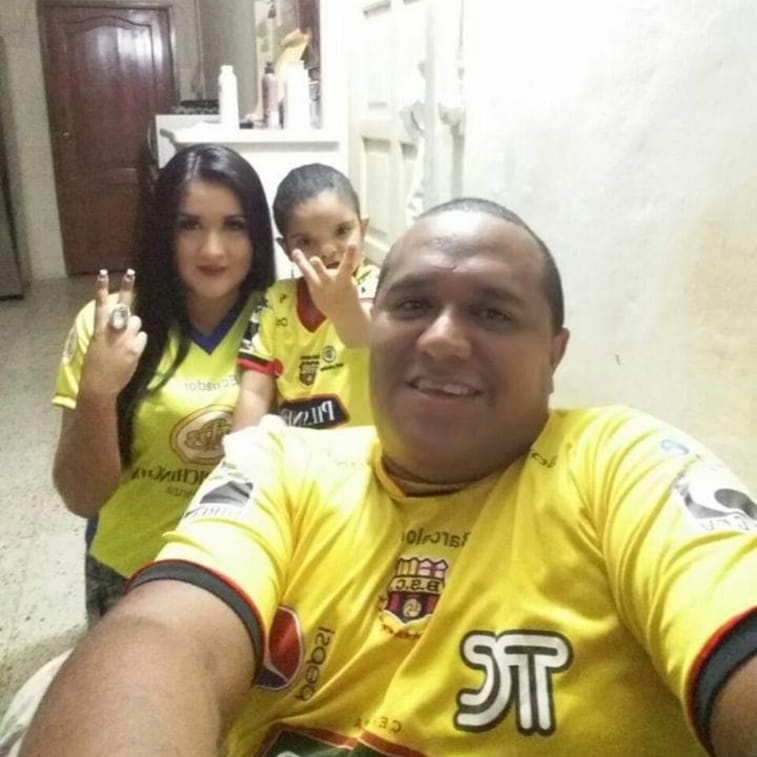 celsoruales's tweet photo. #NuevaFotoDePerfil https://t.co/8tHo5LFts4