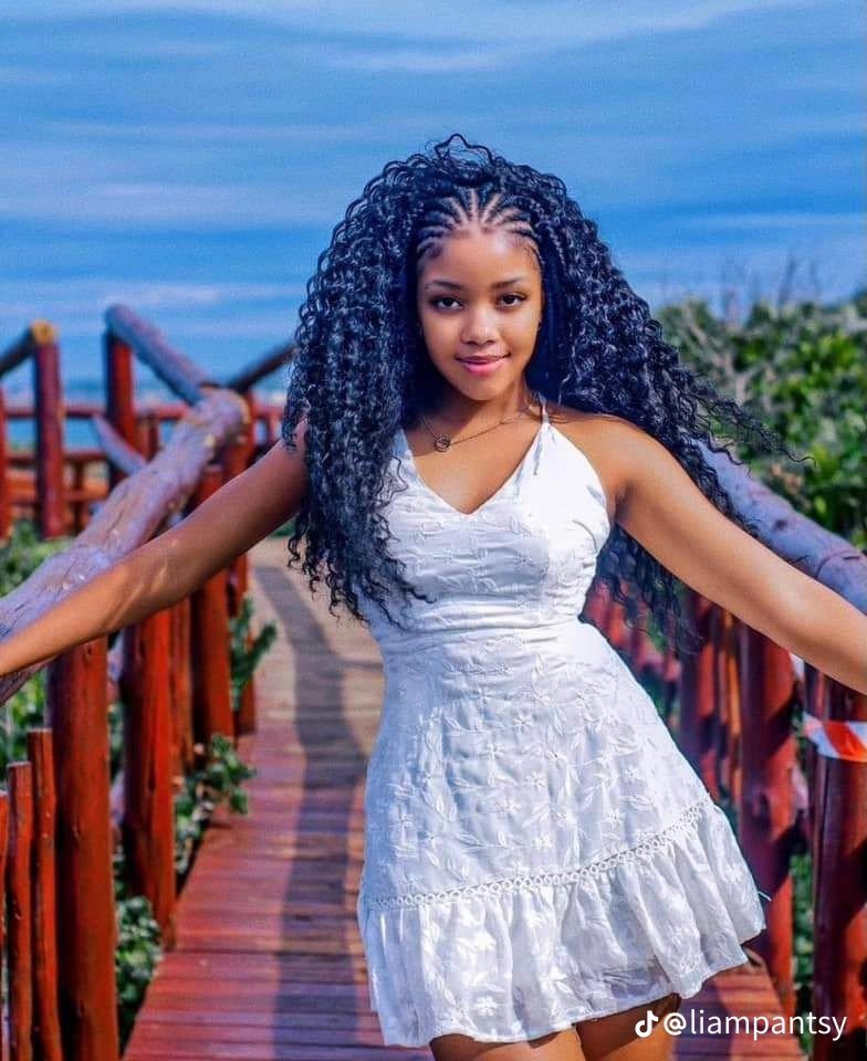 Dimple12622's tweet photo. 😘😘😘

#Partywithliema
#LiemaPantsi 
#BBMzansi https://t.co/Qiibe0uTwU