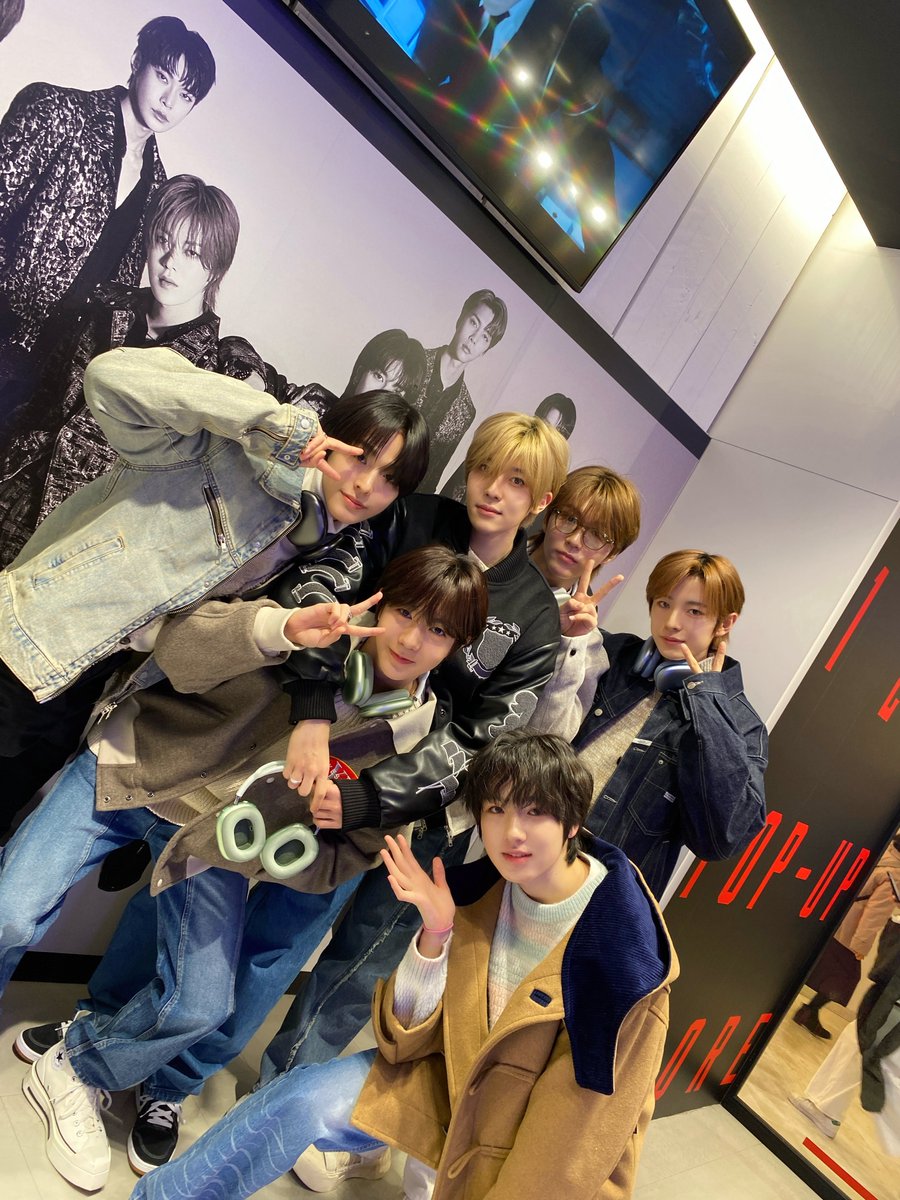 nctwishofficial's tweet photo. 🧷Today • #NCTWISH https://t.co/x4kIHscL3w