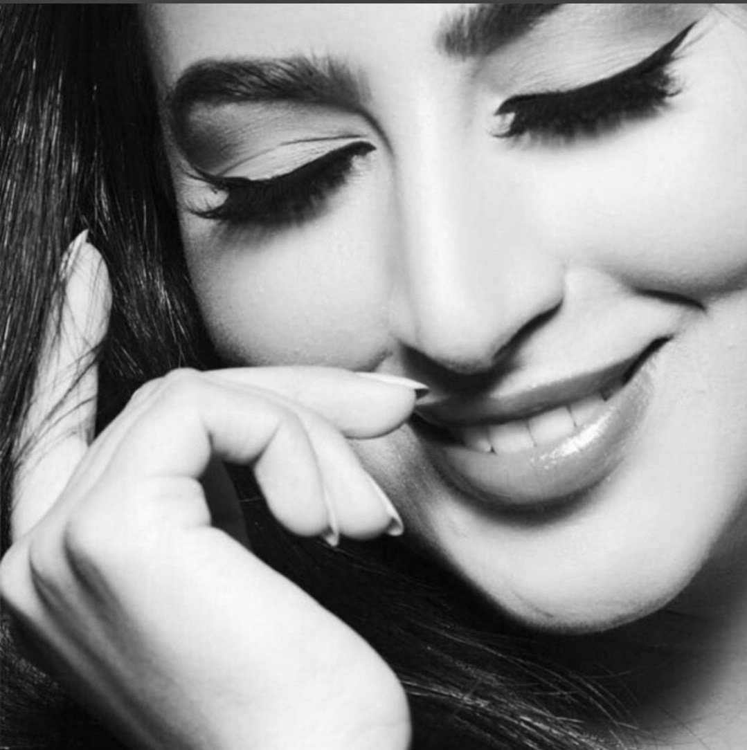 iamdolly1108's tweet photo. पहली निशानी
मैं हूं जिसकी दीवानी
रुत जैसे तूफानी
ऐसे उसकी जवानी..
रुत जैसे तूफानी
ऐसे उसकी जवानी...मस्तानी
उसके आगे..फीकी लागे
हायय्य्य्य....सबकी जवानियां..
हाय शरमाऊं..
किस किस को बताऊं..
ऐसे कैसे मैं सुनाऊं..
अपनी प्रेम कहानियां..
अपनी प्रेम कहानियां
#Dolly..💕
#OnlySong...✍️ https://t.co/tvYZrtdpis