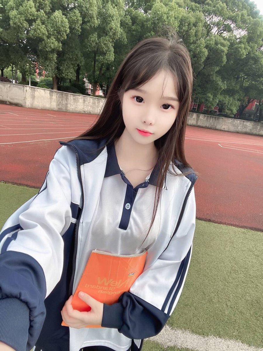 小樱外围 tweet media