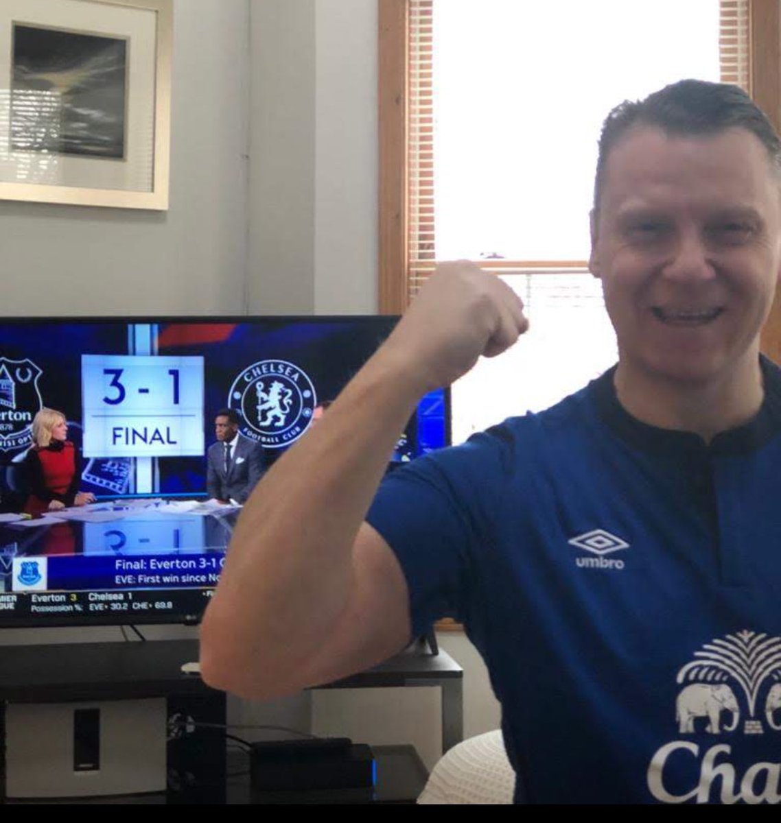 #efcmatchday Happy 53rd Birthday to my Brother Richie! Cheering us on from Chicago. All the best mate! NSNO x