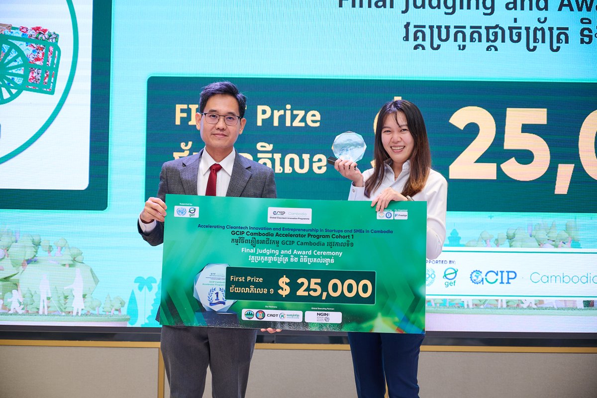 UNIDOKH's tweet image. 🎉 Congratulations to AETJAY App,  the 1st Prize Winner of the #GCIP in Cambodia! Their phone-based system streamlines recyclable material collection, empowering users to focus on efficient biz. management. 

#CleantechInnovation | #RecyclingSolutions | #ProgressByInnovation