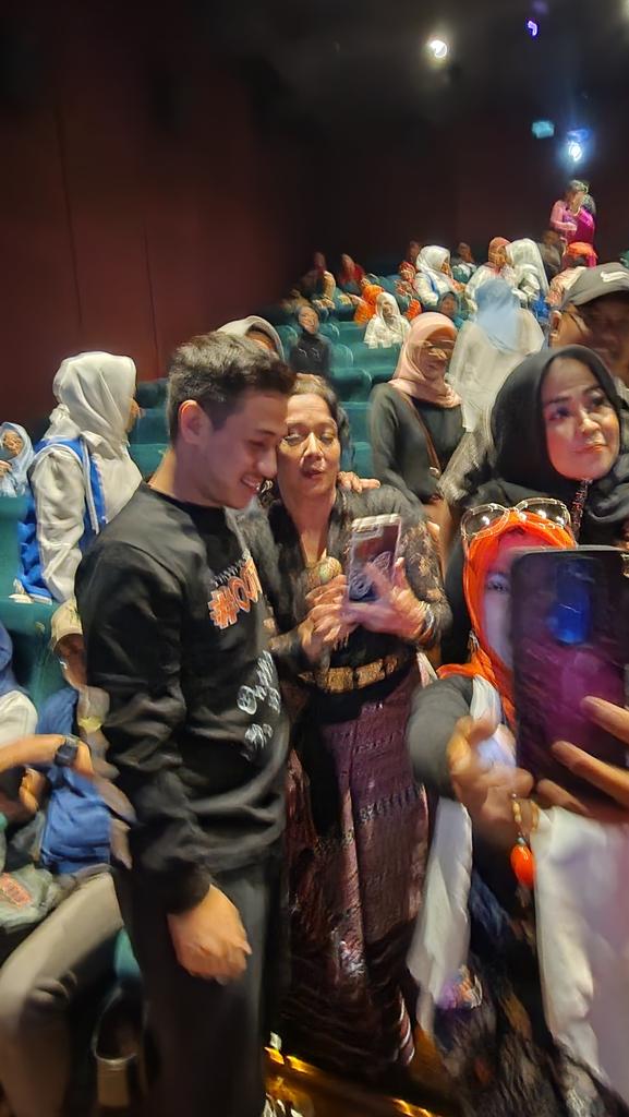 jujur setelah gw nonton Drama Film OOTD yang bertemakan fesyen ini sangat menginspirasi anak muda zaman sekarang, alur ceritanya penuh plot twist, pengkhianatan dan bikin terhanyut dalam suasana, yang dimana seorang mahasiswi mengalami hubungan toxic relationship.

daripada