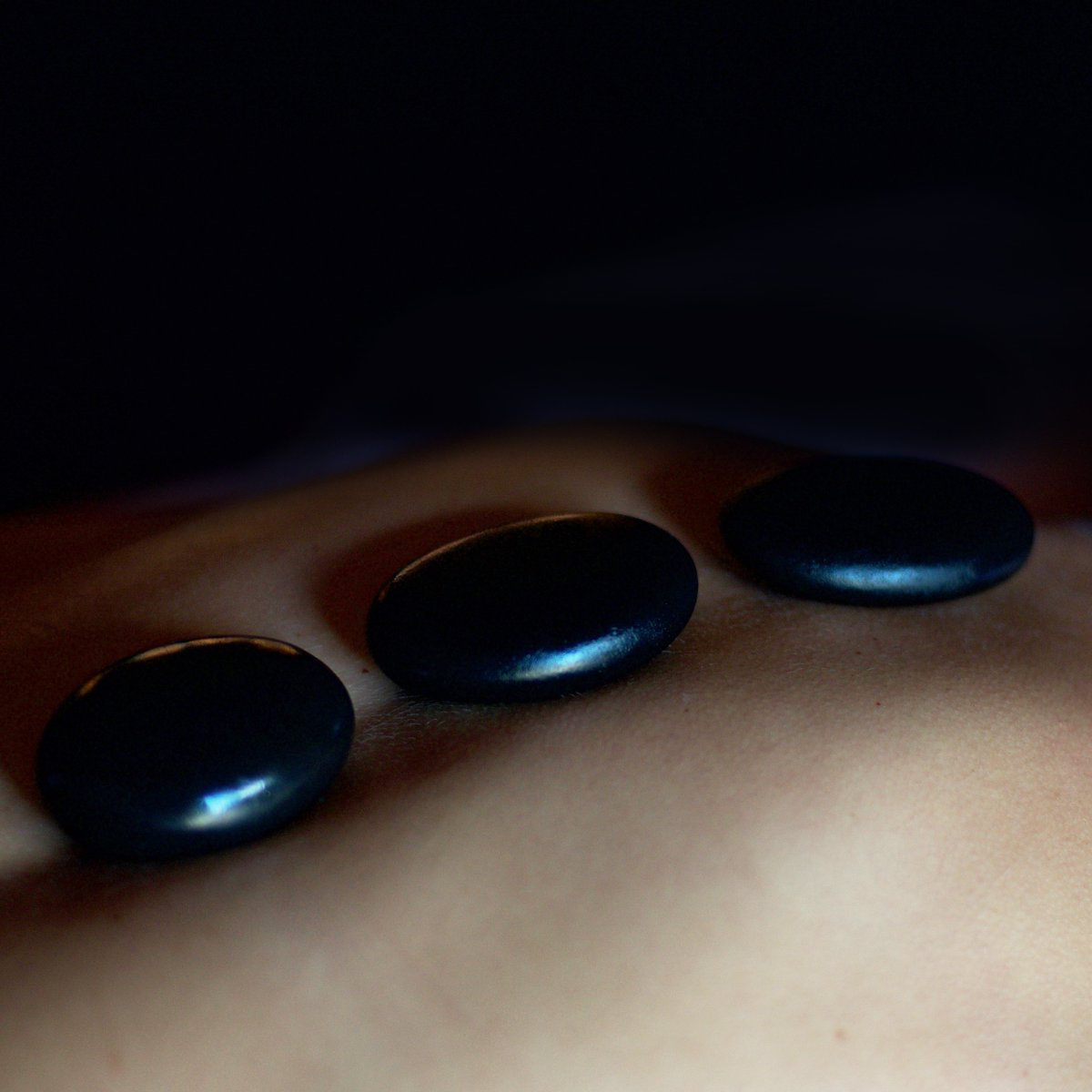 Warm up this winter with our Rocks of the Mediterranean hot stone massage ♨️

We massage warm basalt stones to relax and soothe muscles and rebalance your harmony using your body’s energy points.

£100 for 55 minutes – call 017687 88900 to book today.