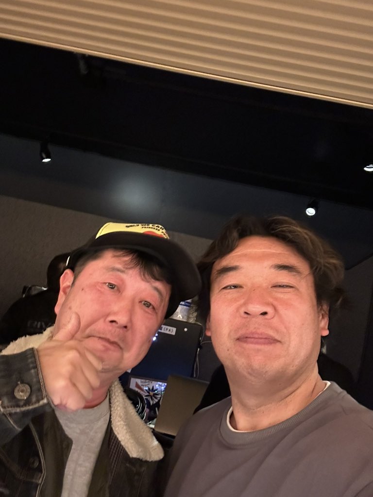 IjCWikLVMMeTnVA's tweet photo. お久しぶりです！たかあんどとしですっ！2024年はちょこちょこ呟きます。まずは先日の香ちゃんのLive🎤世界で1番HOT光るSUMMER‼︎欧米かっ✋🤪 https://t.co/y78GFGkGZD