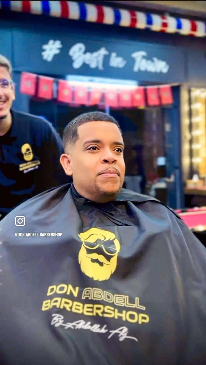 TalesDarkSide's tweet photo. My #selfcare in 2024 is NOT a game! ๐
๐ฝ
THANK YOU @ayoub_barber_9 & @don.abdell.barbershop in #Casablanca for the TWO hour session (& the cool video)!
#45isthenew32 #moisturize #Darkdontcrack #wigbeaten #whatwrinkles #whatlines #freshcut #Morocco #Maroc #blackandabroad https://t.co/bArWOPD1vJ