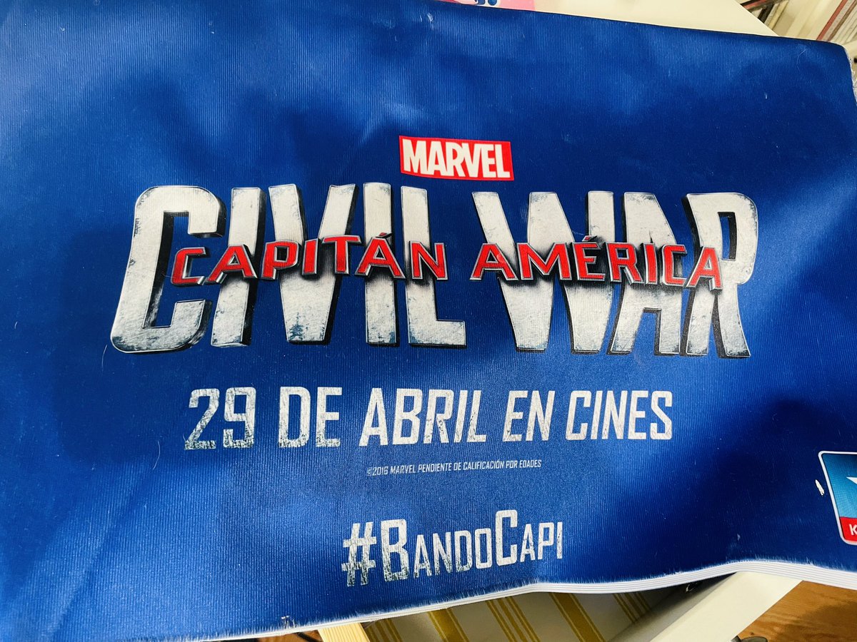 LadyVenkman's tweet photo. Que tiempos aquellos antes de la pandemia #teamcapi https://t.co/srpuUREVhr
