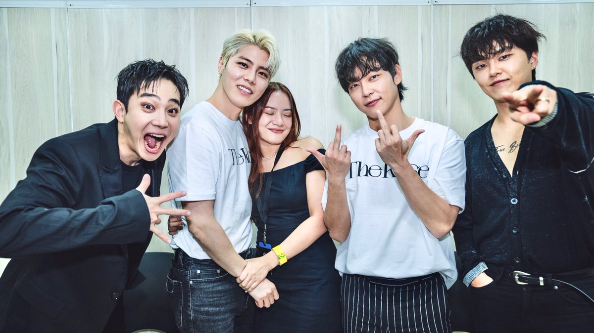 lindreycnda_'s tweet image. I am 😭🥹😂🫠🙂🤣🙃🤪😏😫😩😝!!!

The story behind this photo was very chaotic 🤭 reason behind me holding Jaehyeong’s wrist and Woosung doing a 🖕🏻 (which was supposed to be a half 🫶🏻🖕🏻) and Dojoon and Hajoon being themselves 🤭