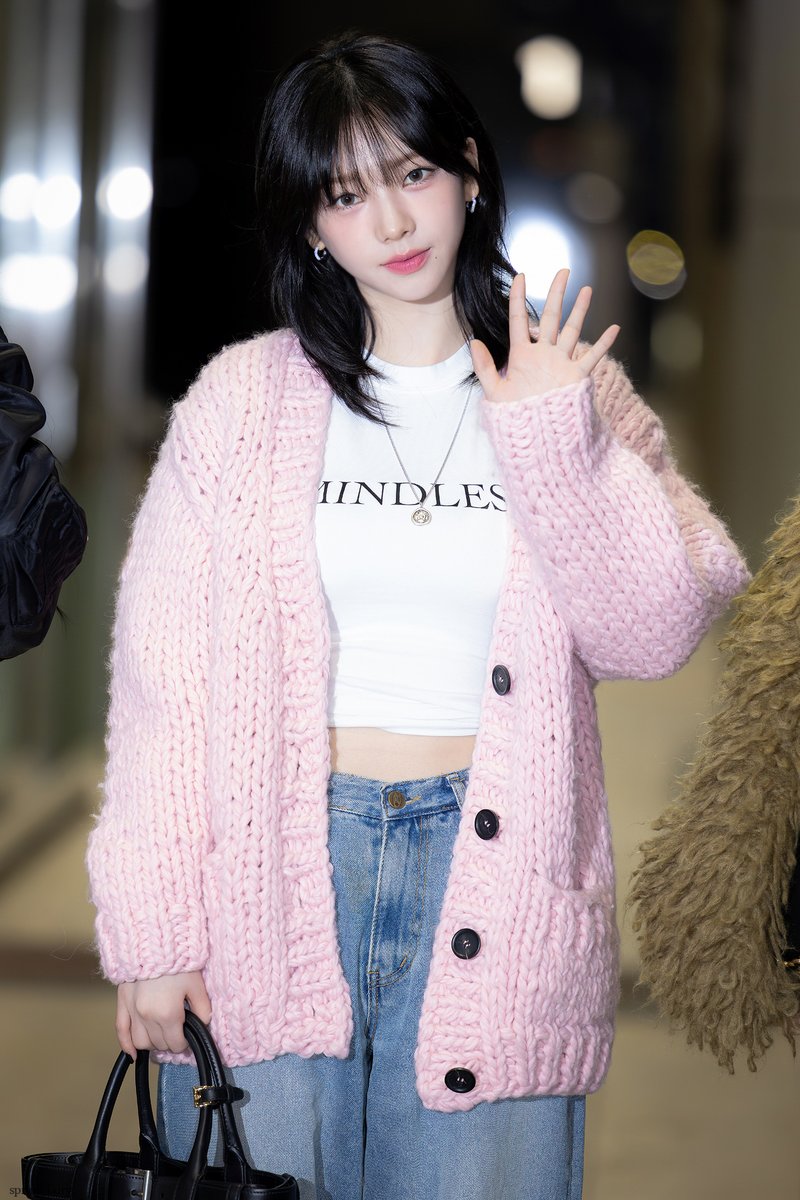 SpringFairy0411's tweet image. 240127
#aespa #에스파 #KARINA #카리나