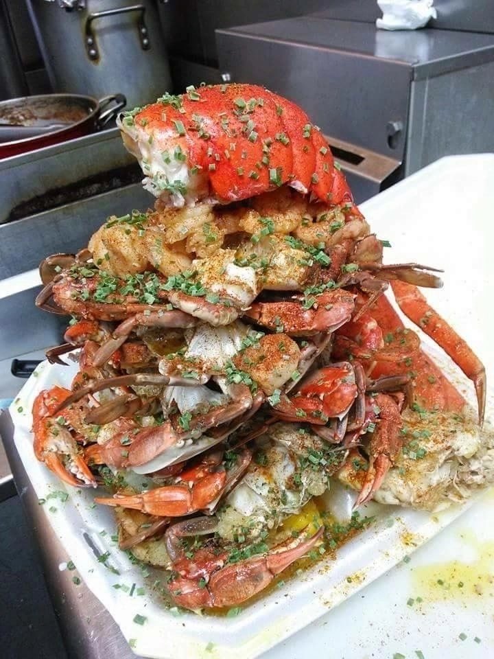 cbdanmark's tweet photo. Вкусняшки на подходе....🦀🦞🥂🍾 https://t.co/hpqEGu8dg1